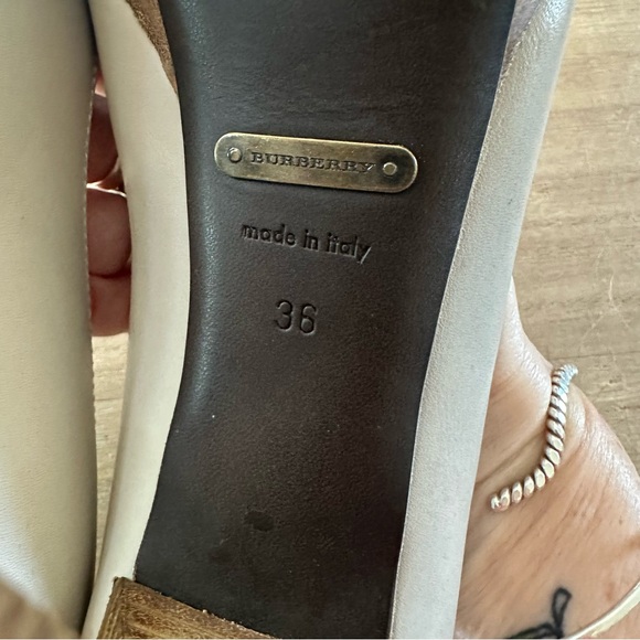 Burberry heels size 38 Euro.EUC.Tiny indent on right shoe. (see pics) - Picture 10 of 10